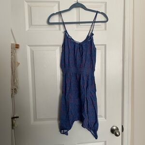 NWT Vans Blue and Red Bird Patterned Dress medium asymmetrical design